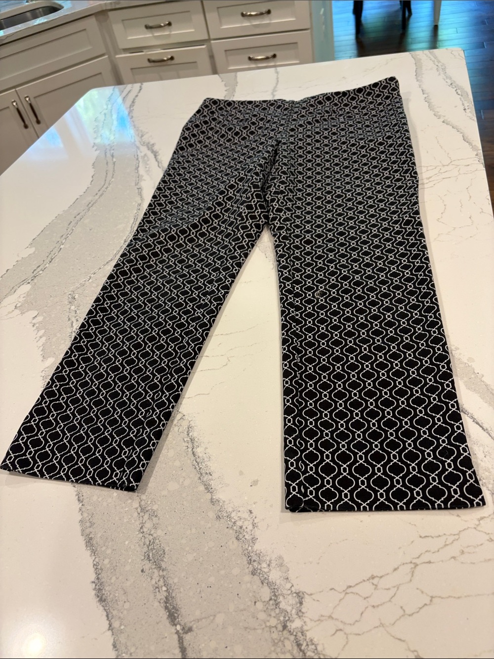 Charter Club Black & White Cropped Patterned Ankle Pants